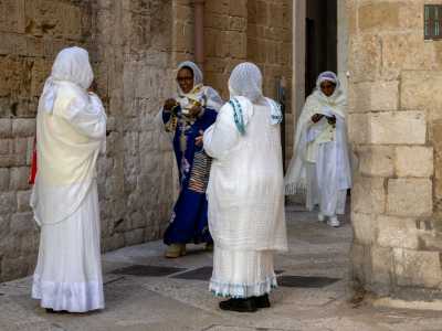 Pranzare insieme d�altronde � una delle attivit� che vedono pi� volentieri riuniti i membri della comunit�. Ad esempio la domenica, alla fine della celebrazione a San Gaetano...